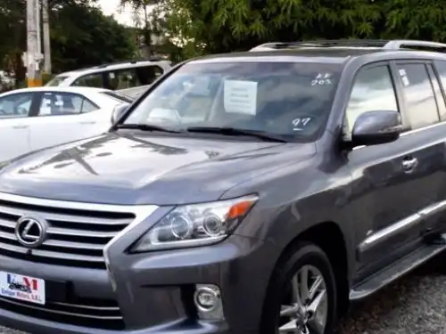 Lexus LX 570 2015