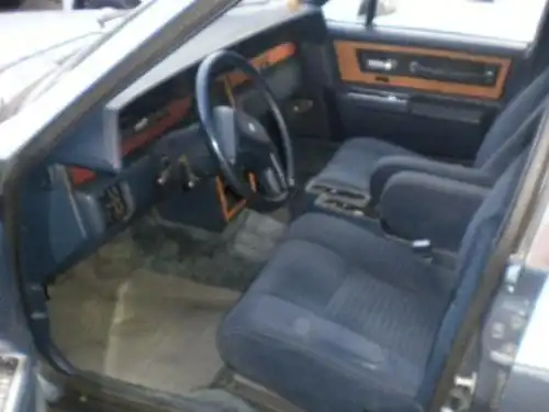 Lincoln LS  1985