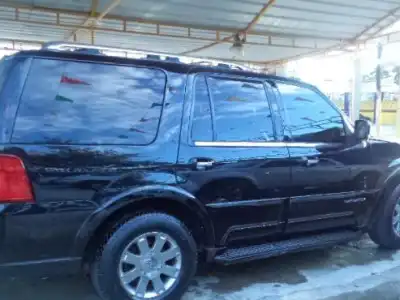 Lincoln Navigator  2004