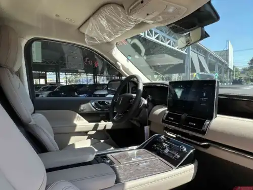 Lincoln Navigator 2023 Premier