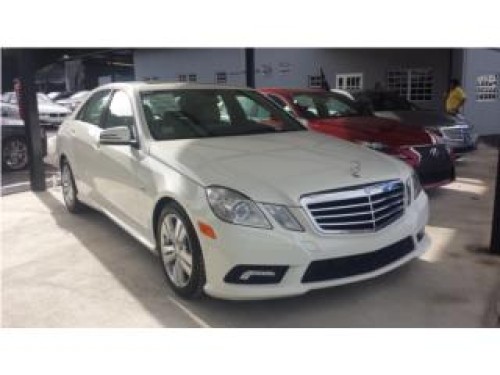 M-BENZ E350 SPORT -DIESEL -32K MILLAS -2011