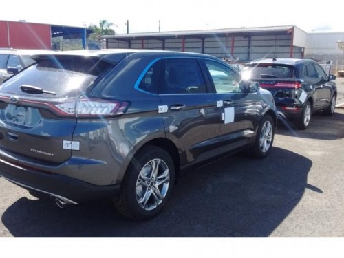 MAGNETIC GRAY TITANIUM FORD EDGE 2017