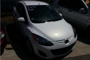 MAZDA 2 AUTLLAMANOS