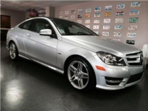 M.BENZ C250 2012 FULL PKG. PAGA $578 MENS.