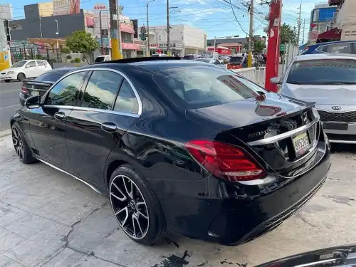 MERCEDES BENZ 2015 C300 4Matic OFERTAA