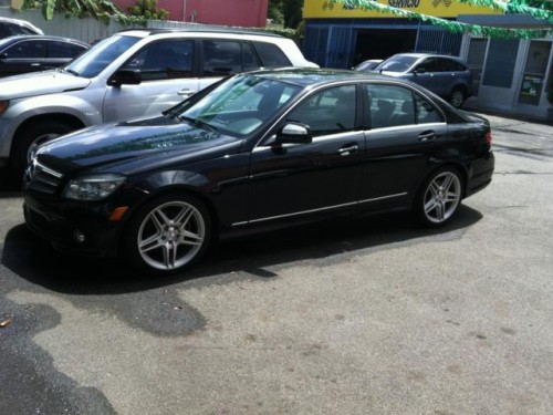 MERCEDES BENZ C300 2009 $19,500