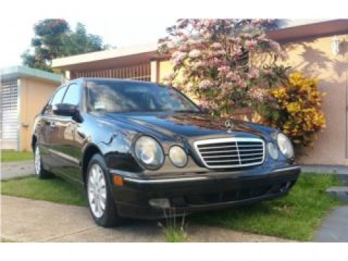 MERCEDES BENZ E-320 2001