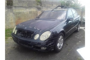 MERCEDES BENZ E320 2003 PARA PIEZASCOMPLETO