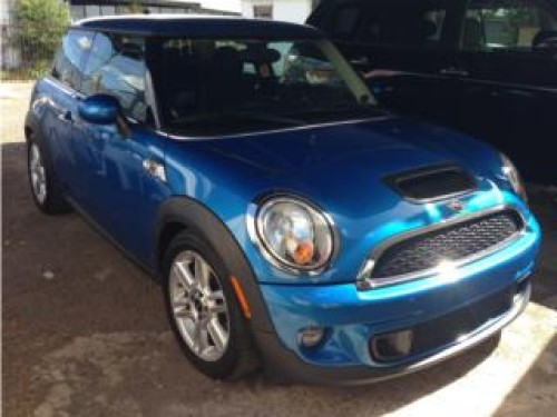 MINI COOPER S AZUL PEPSI STD