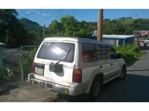 MITSUBISHI MONTERO