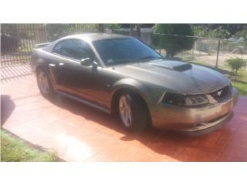 MUSTANG GT COMO NUEVO