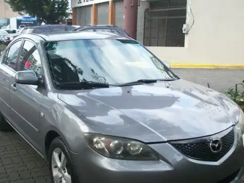 Mazda 3  2005