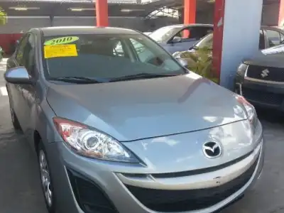 Mazda 3  2010