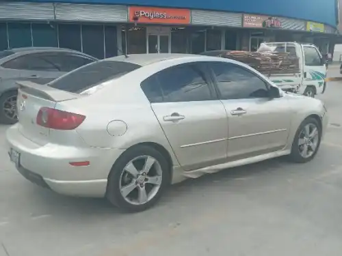 Mazda 3 2005 automatico aire que pica alarma aros2017