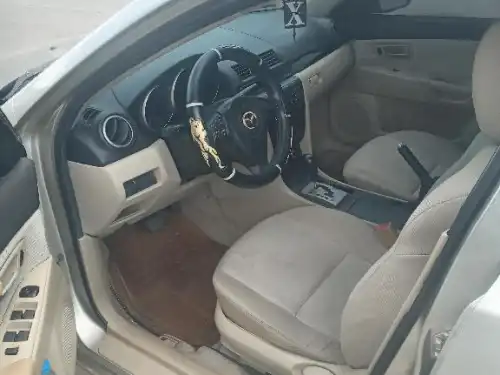 Mazda 3 2005 automatico aire que pica alarma aros2017