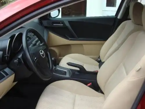 Mazda 32010