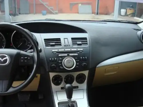 Mazda 32010