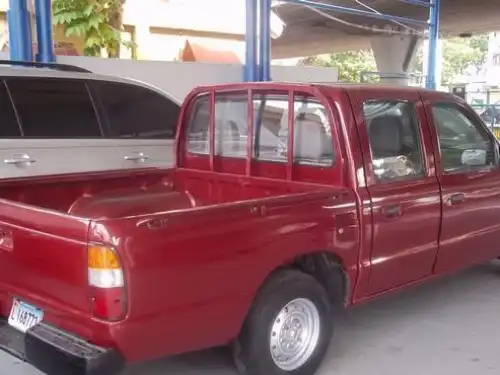 Mazda B2900  2002