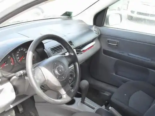 Mazda Demio  2006