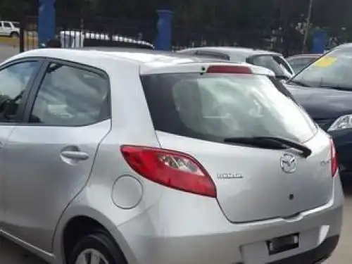 Mazda Demio  2010