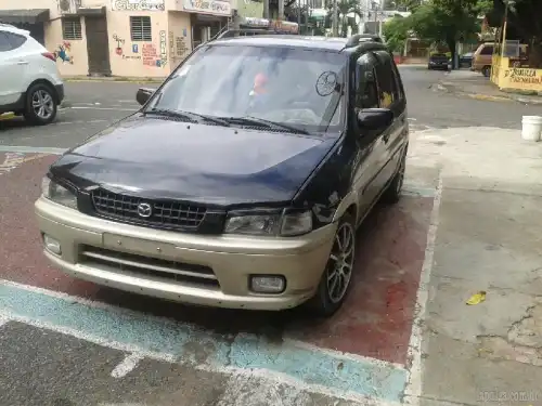 Mazda Demio 2002