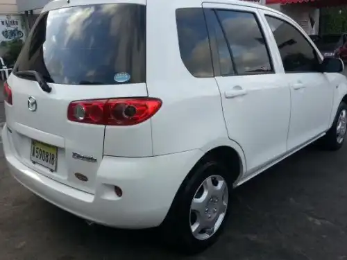 Mazda Demio 2007 blanca