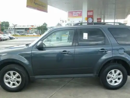 Mazda Tribute  2009