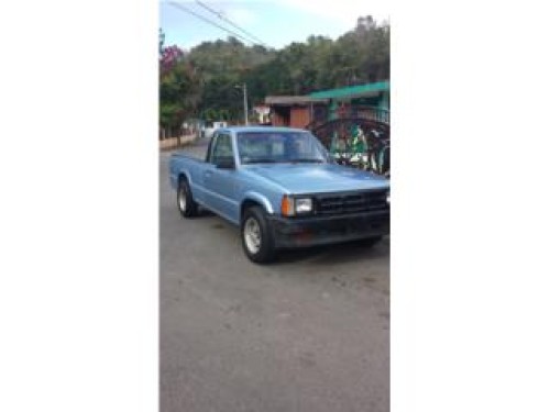 Mazda B2000 1986