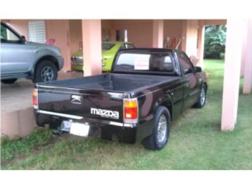 Mazda B2000 Rotativa