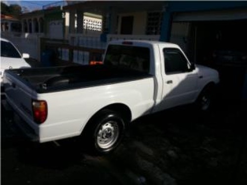 Mazda b2300 del 2005