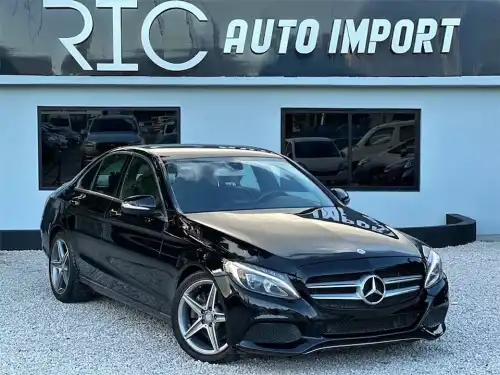 Mercedes Benz C300 2015 Full