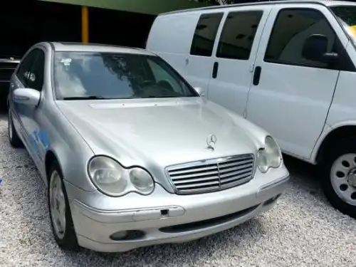 Mercedes benz c200 compressor 01