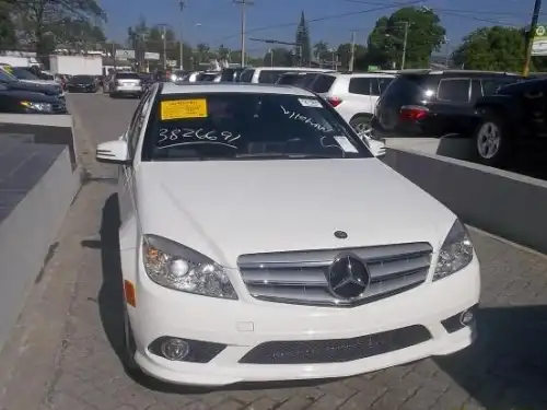 Mercedes-Benz Clase C 300 2010