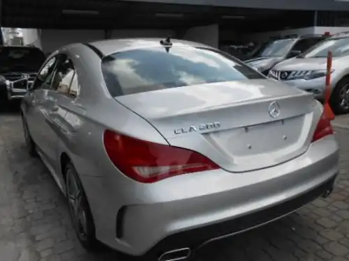 Mercedes-Benz Clase CLA 200 2014