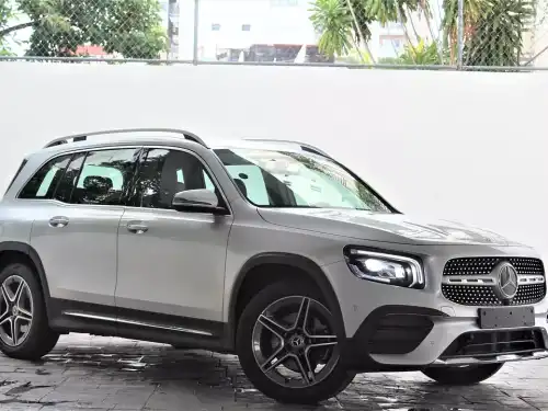Mercedes-Benz Clase GLB 200 AMG 2020