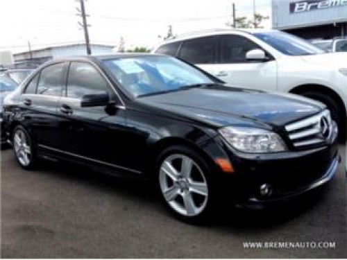 Mercedes Benz C300 2010 $1000 DE BONO