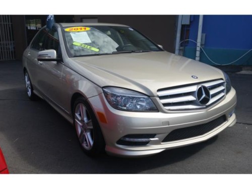 Mercedes Benz C300 2011 -Bello