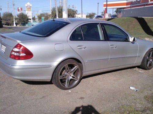 Mercedes Benz E 3202005