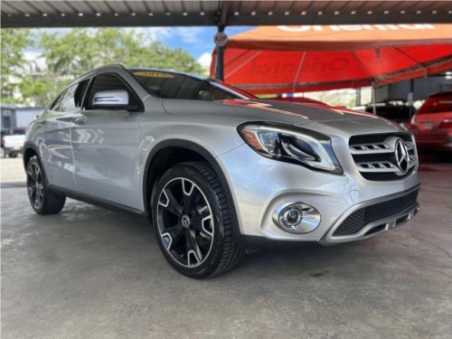 Mercedes Benz GLA 250 2019