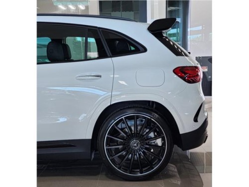 Mercedes Benz GLA35 AMGCero millas