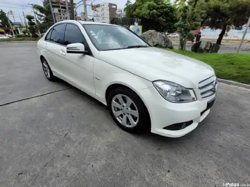 Mercedez Benz 200 Mercedez Benz 2012