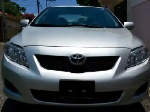Mi TOYOTA 2010 COROLLA LE Gris Plata Rec Importado 