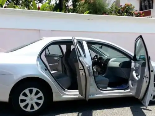 Mi TOYOTA 2010 COROLLA LE Gris Plata Rec Importado 