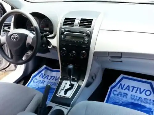 Mi TOYOTA 2010 COROLLA LE Gris Plata Rec Importado 