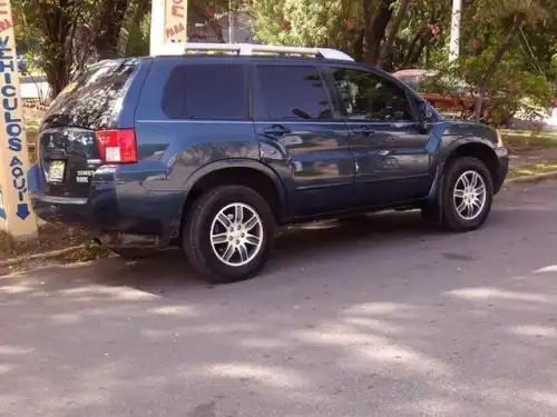 Mitsubishi Endeavor  2005