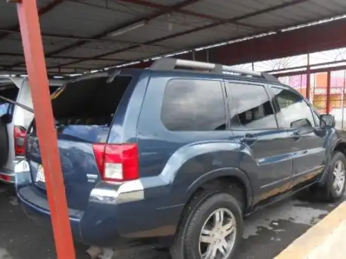 Mitsubishi Endeavor LS 2004