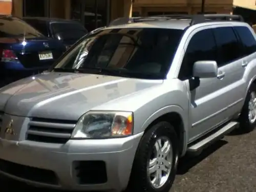 Mitsubishi Endeavor LS 2005