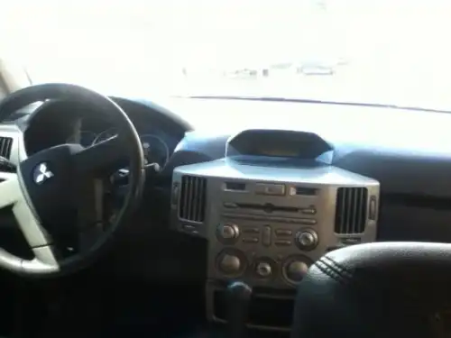 Mitsubishi Endeavor LS 2005