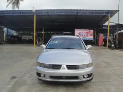 Mitsubishi Galant  2001