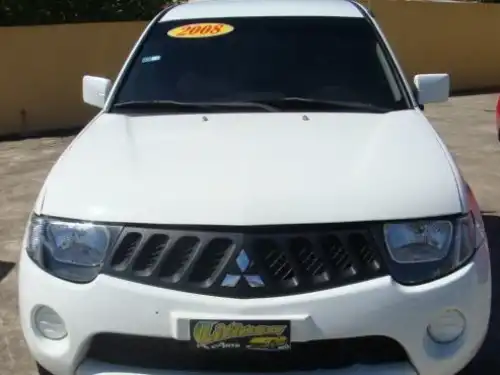 Mitsubishi L 200  2008